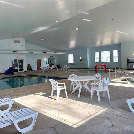 Cobblestone Suites - Ripon Bagian luar foto
