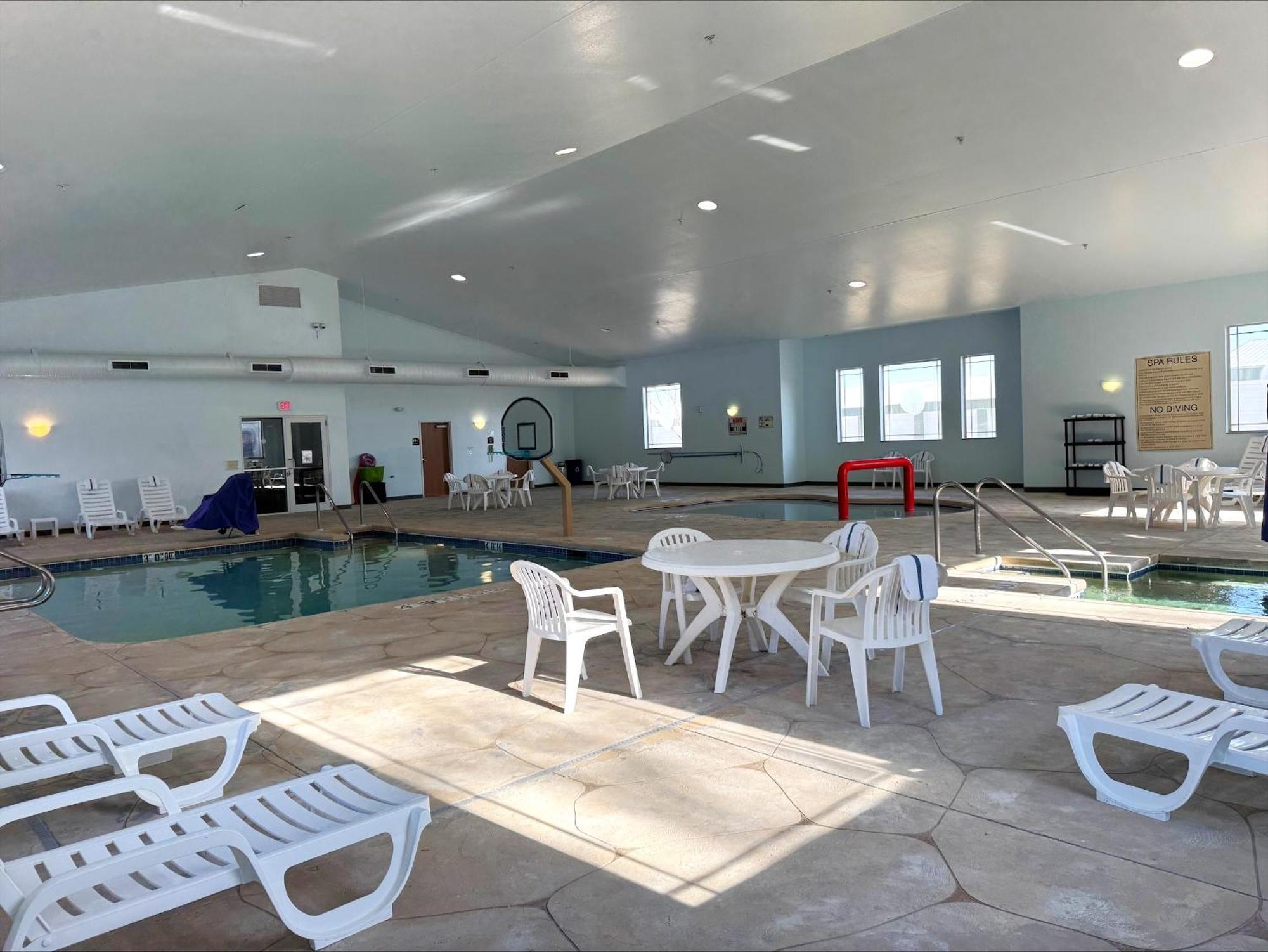 Cobblestone Suites - Ripon Bagian luar foto
