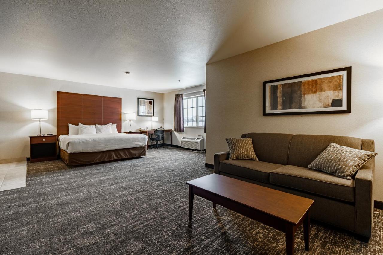 Cobblestone Suites - Ripon Bagian luar foto