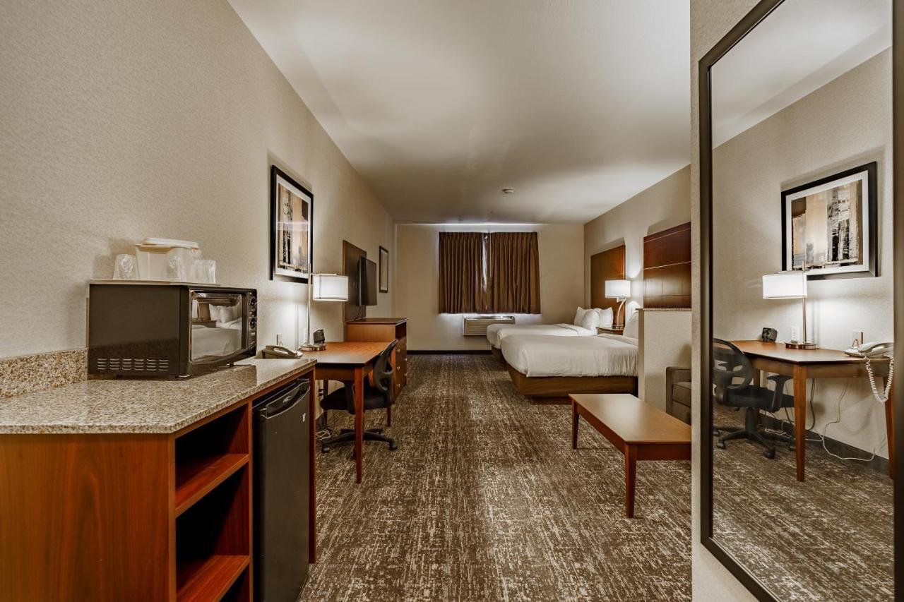 Cobblestone Suites - Ripon Bagian luar foto